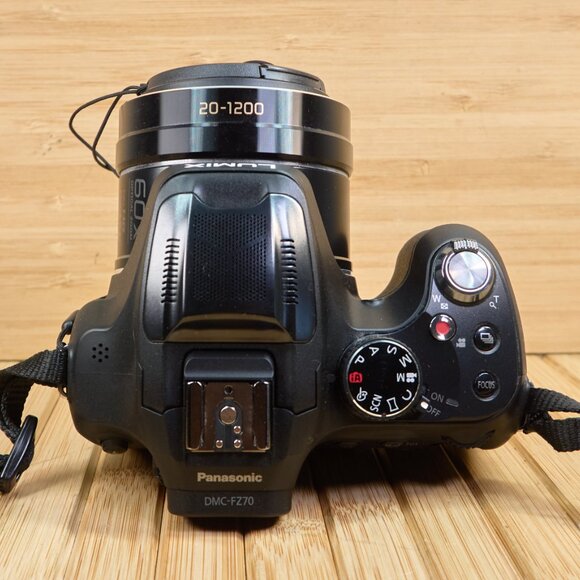 Panasonic Lumix DMC-FZ70 16.1 MP Digital Camera, with 60x Optical Zoom, Full HD - Picture 6 of 8